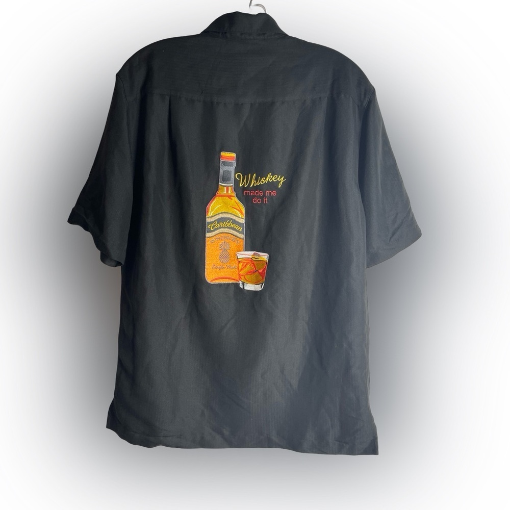 Caribbean Back hit “whiskey made me do it” black pocket button down men size S